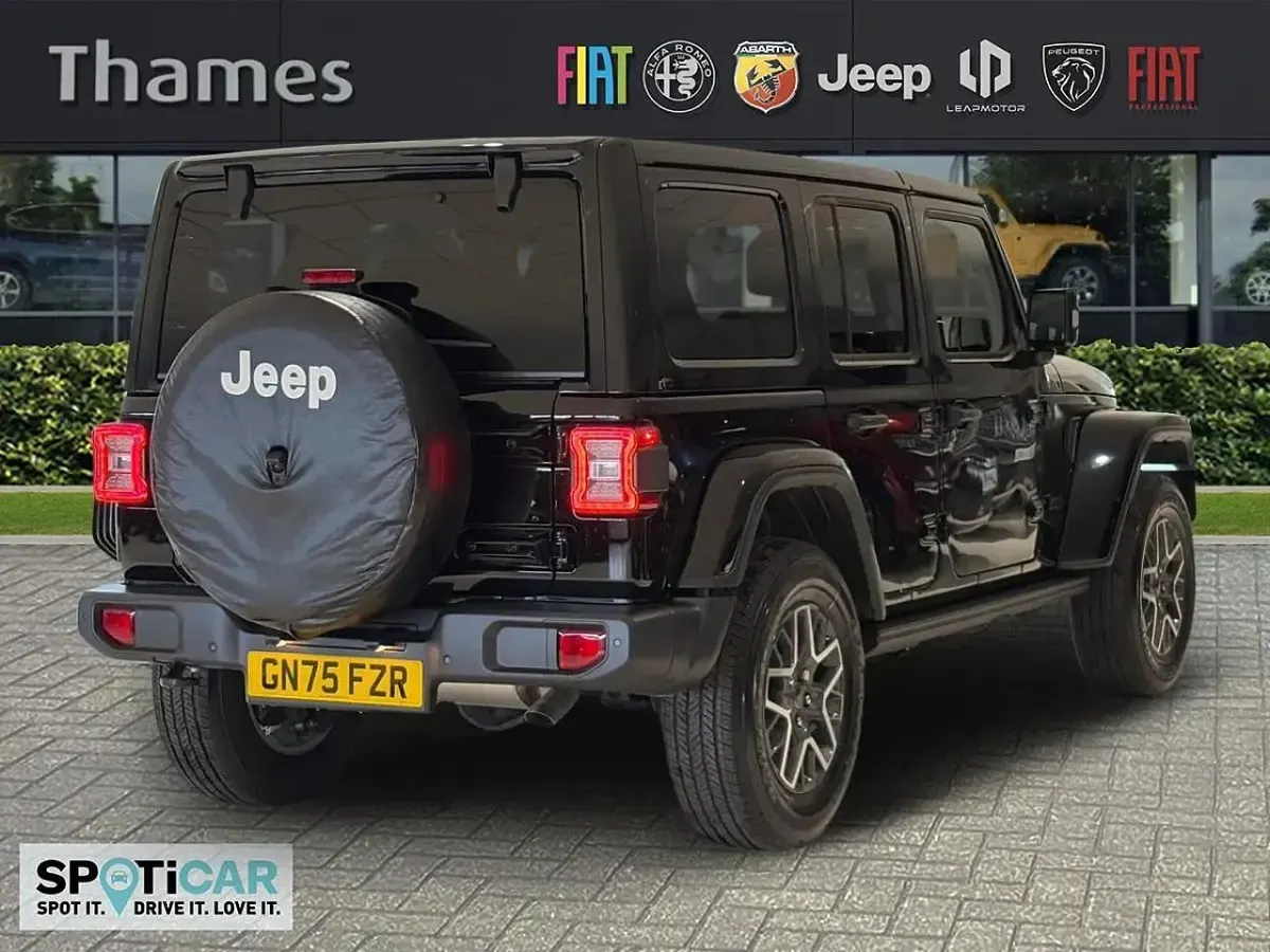Nuevo Jeep Wrangler Sahara 268 CV (197 kW) 2025 Negro SUV