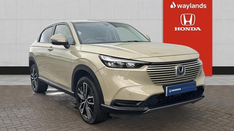 Used Honda HR-V Elegance 131 HP (96 kW) 2022 Beige SUV