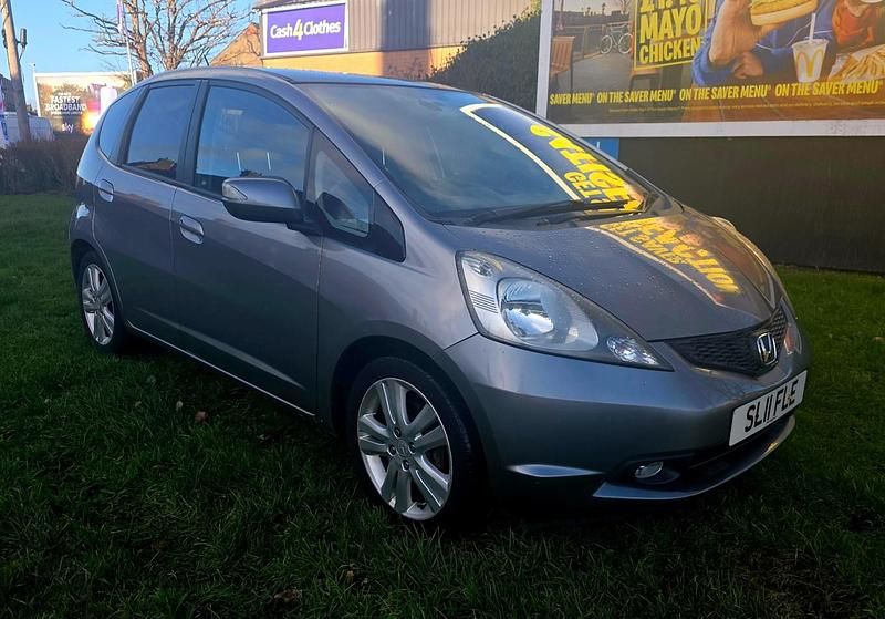 Used Honda Jazz EX 99 HP (72 kW) 2011 Silver Hatchback