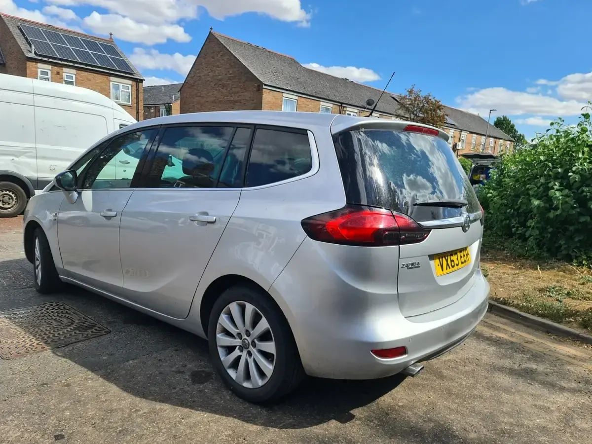 Used Vauxhall Zafira 170 HP (125 kW) 2013 Silver MPV