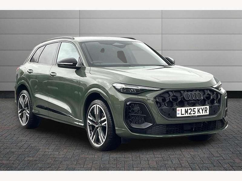 Green Used 2025 Audi Q5 Advanced SUV | £54,950 - Image 1/4
