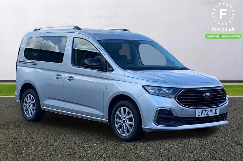 Used Ford Tourneo Connect Titanium 122 HP (89 kW) 2022 Silver MPV