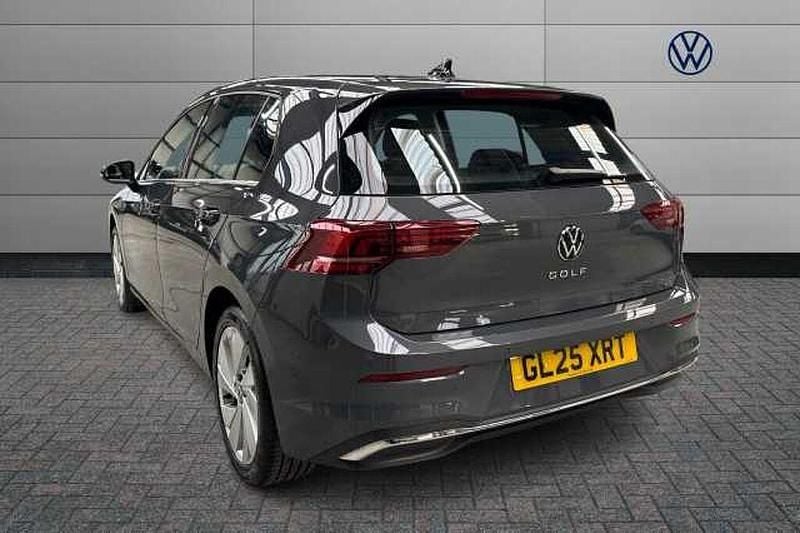 Used VW Golf VIII 150 HP (110 kW) 2025