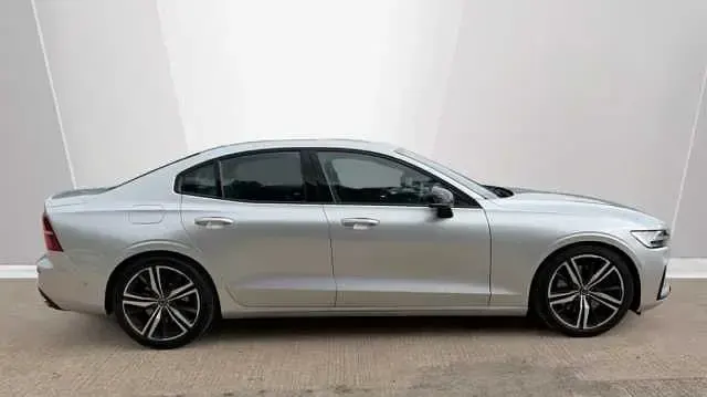 Used Volvo S60 R-Design 247 HP (181 kW) 2019 Silver Sedan