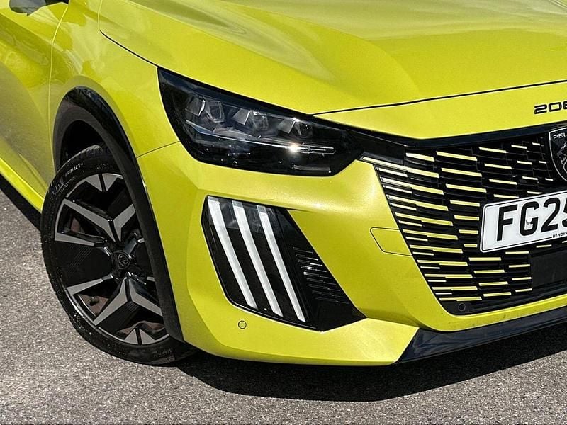 Used Peugeot 208 GT 99 HP (72 kW) 2025 Yellow Hatchback