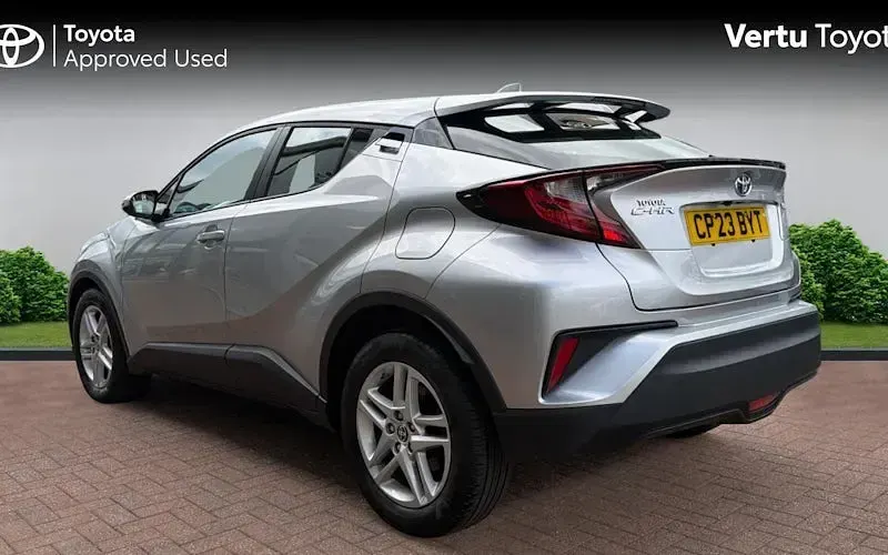 Used Toyota C-HR 122 HP (89 kW) 2023 Silver SUV