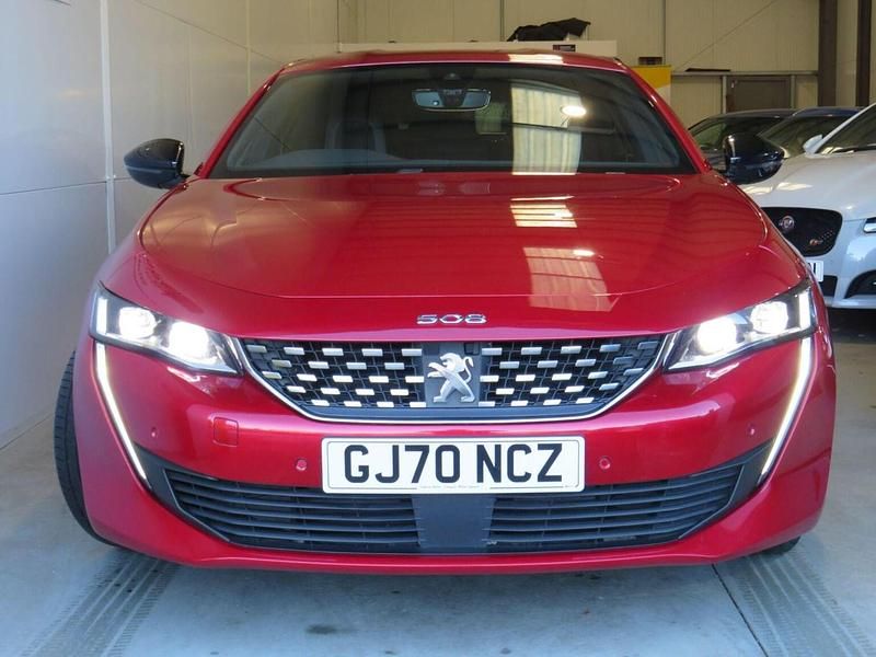 Used Peugeot 508 GT-line 131 HP (96 kW) 2020 Red Hatchback