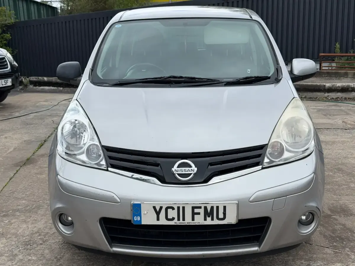 Używany Nissan Note Acenta 2011 Srebrny Hatchback