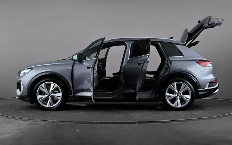 Used Audi Q4 e-tron S-Line 210 kW (286 HP) 2025 Grey SUV