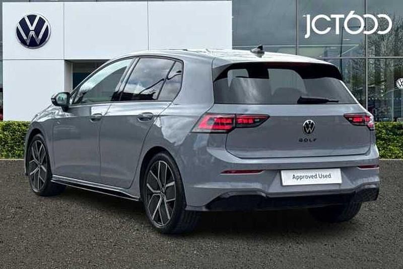 Used VW Golf VIII 150 HP (110 kW) 2025