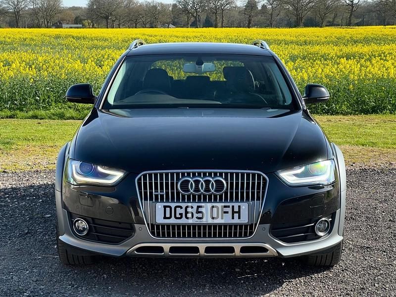 Used Audi A4 Allroad Sport 190 HP (139 kW) 2015 Black Estate