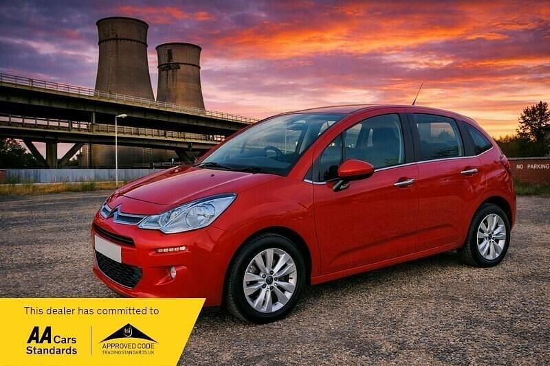 Used Citroën C3 VTR Sport 82 HP (60 kW) 2015 Red Hatchback