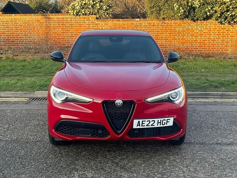 Used Alfa Romeo Stelvio Veloce 276 HP (202 kW) 2022 Red SUV