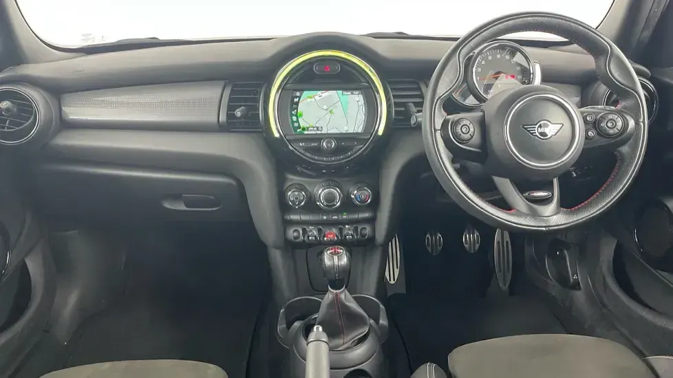 Used Mini Cooper Hatch 134 HP (98 kW) 2019 Blue Hatchback