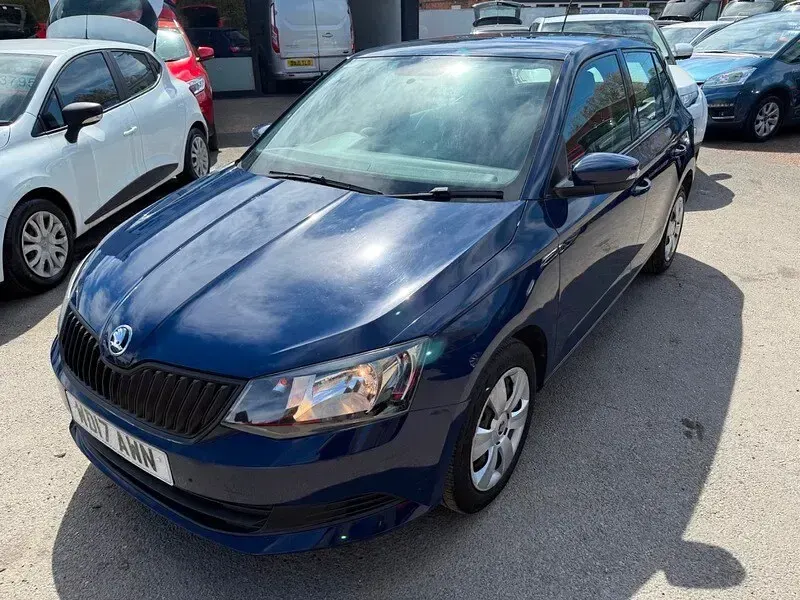 Used Skoda Fabia 60 HP (44 kW) 2017 Blue Hatchback