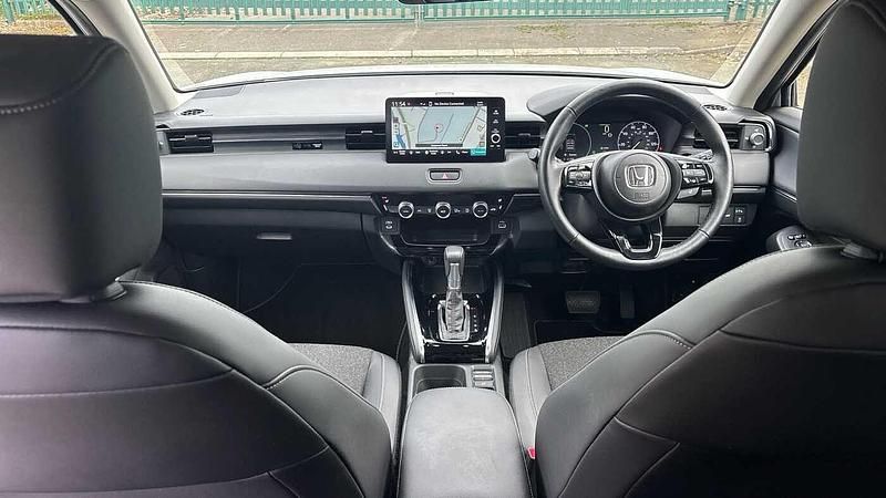 Second-hand Honda HR-V Advance 131 CP (96 kW) 2024 Alb SUV