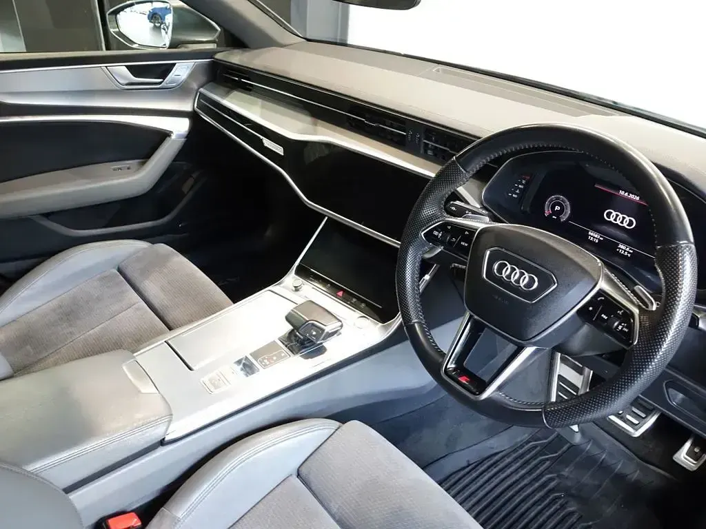 Used Audi A7 Sportback S-Line 231 HP (169 kW) 2019 Grey Hatchback
