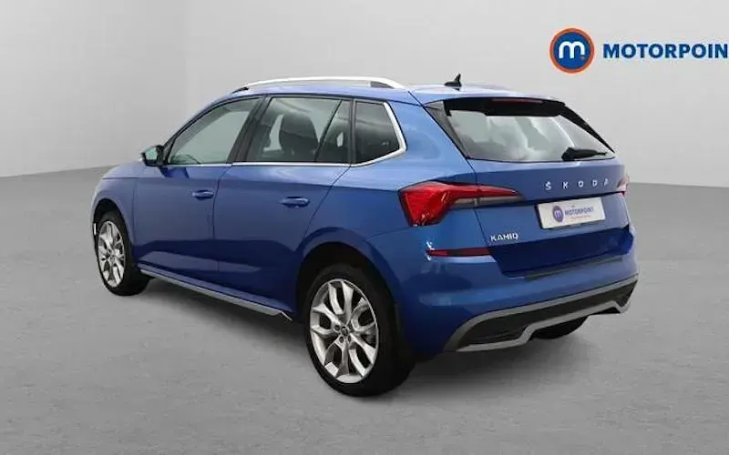 Used Skoda Kamiq SE L 95 HP (69 kW) 2020 Blue SUV
