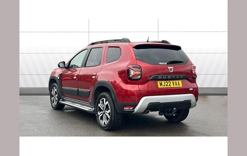 Used Dacia Duster Prestige 99 HP (72 kW) 2022 Red SUV