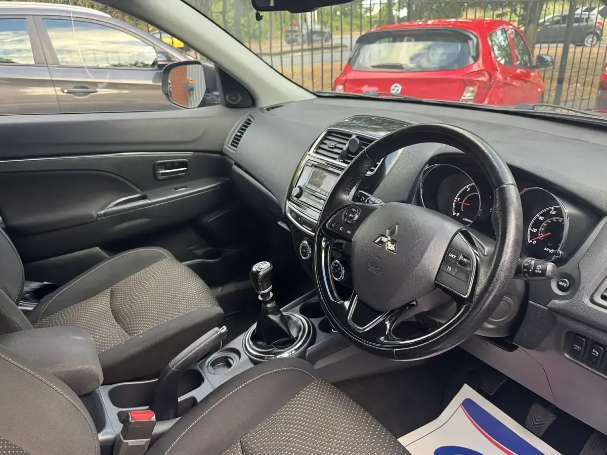 Used Mitsubishi ASX 114 HP (83 kW) 2016 Grey SUV