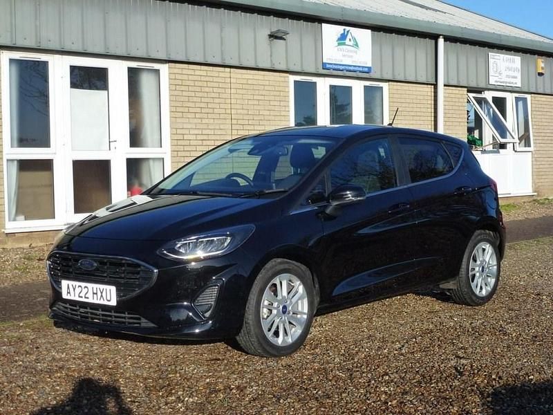 Black Used 2022 Ford Fiesta Titanium Hatchback | £13,995 (Good price) - Image 1/3