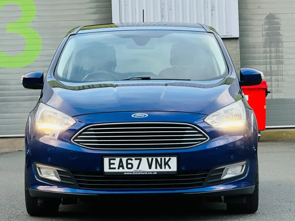 Used Ford Grand C-Max Titanium 120 HP (88 kW) 2017 Blue MPV