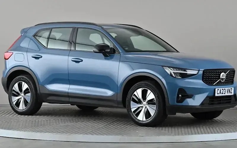 Used Volvo XC40 Plus 211 HP (155 kW) 2023 SUV