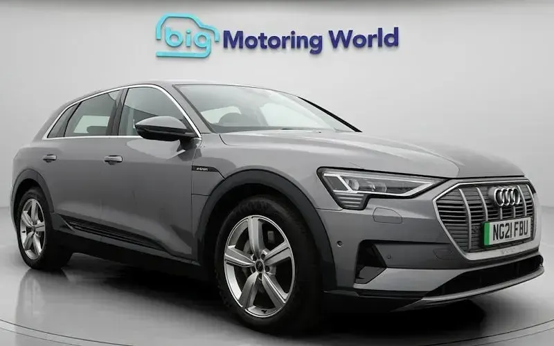 Używany Audi e-tron 230 kW (313 KM) 2021 SUV