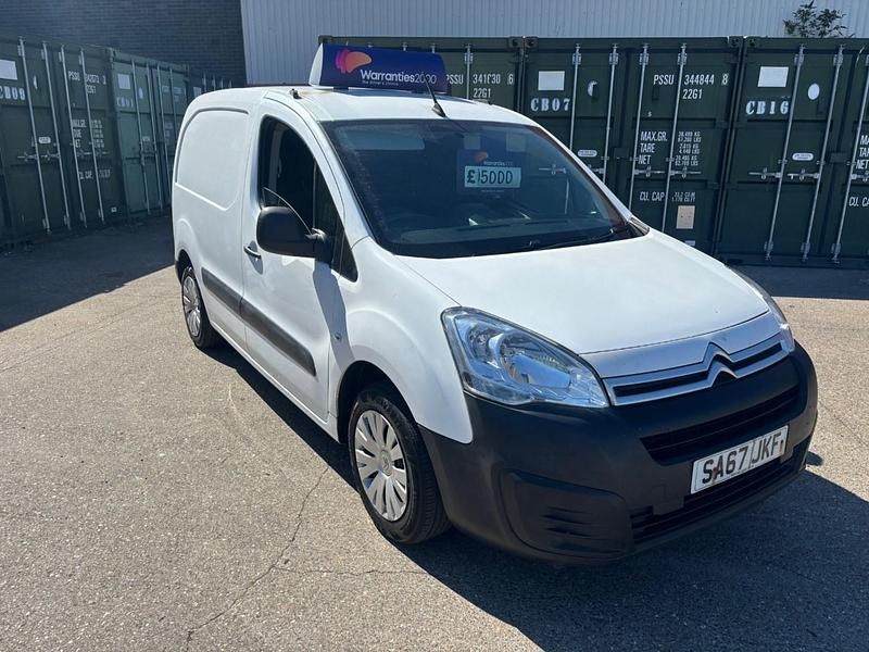 Used Citroën Berlingo 75 HP (55 kW) 2017 White MPV