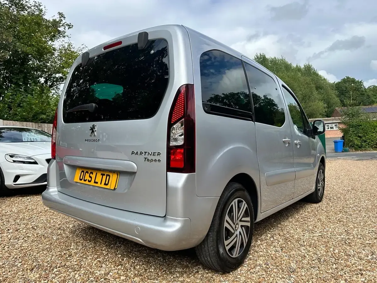 Used Peugeot Partner Tepee Active 2018 Silver MPV