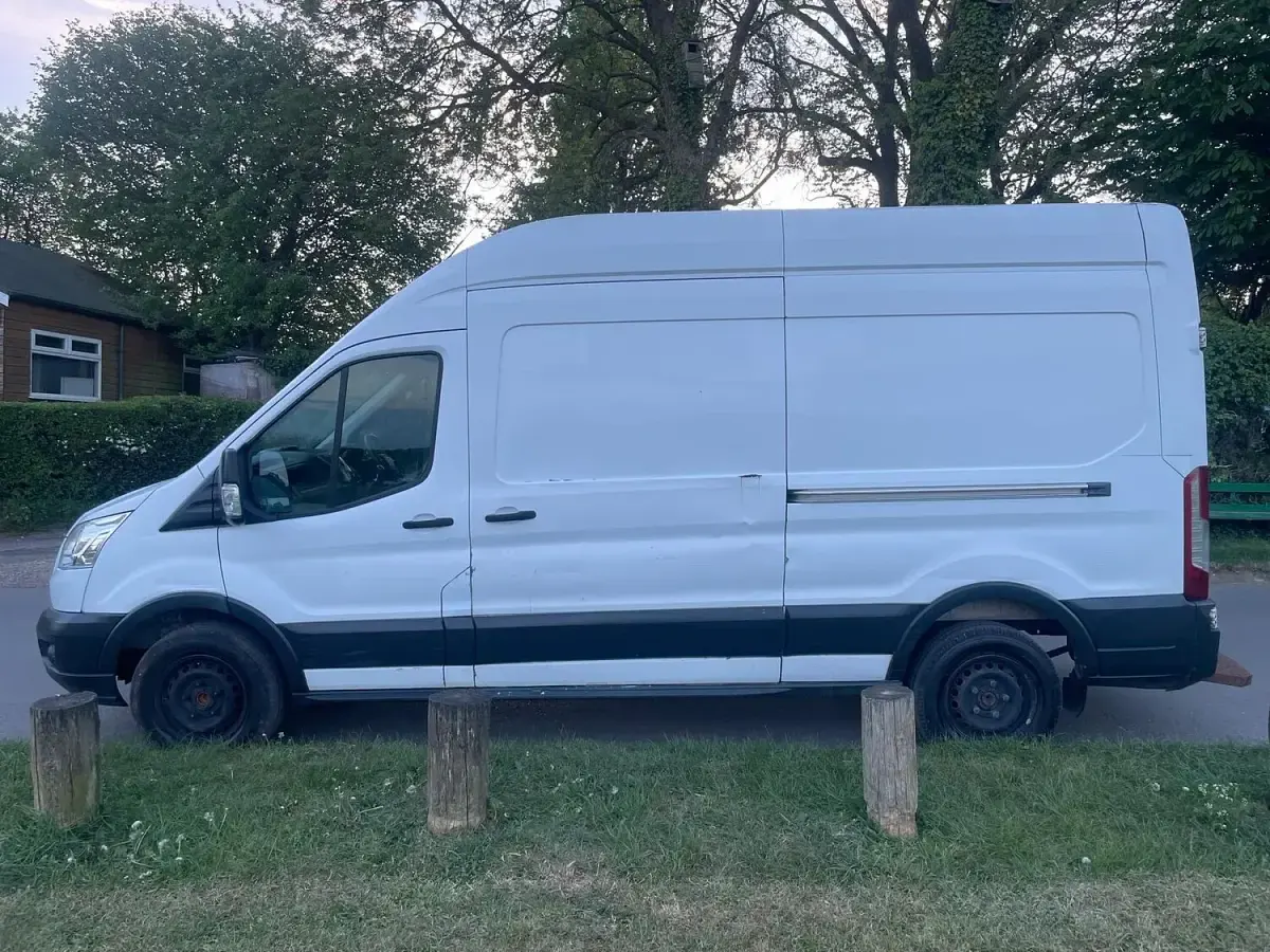 Used Ford Transit 125 HP (91 kW) 2015 White Van
