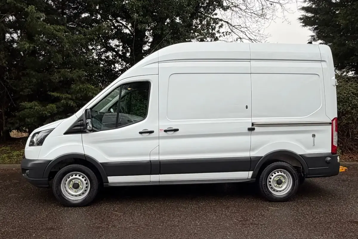 Używany Ford Transit 130 KM (95 kW) 2018 Biały Van