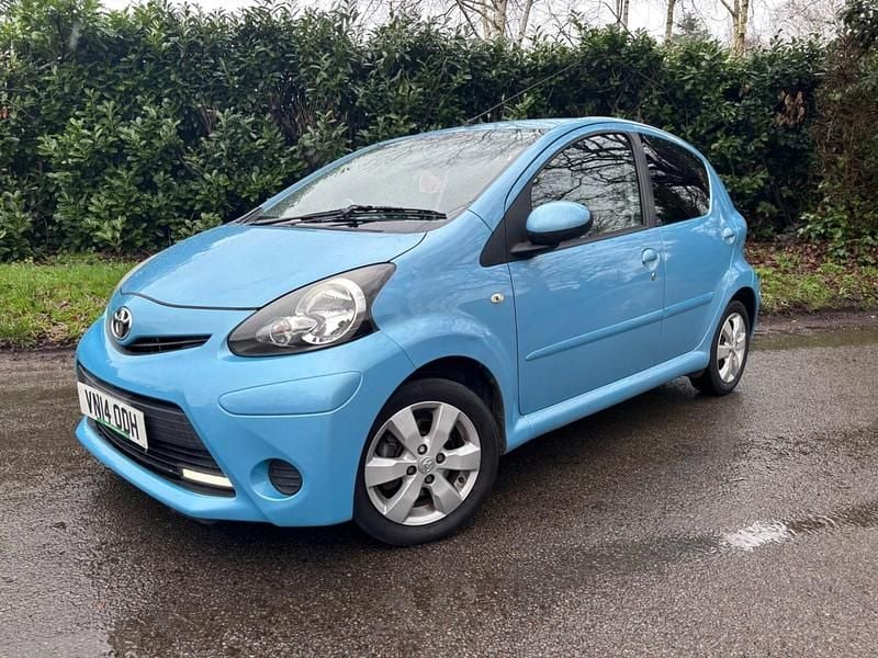 Used Toyota Aygo Style 2014 Blue Hatchback