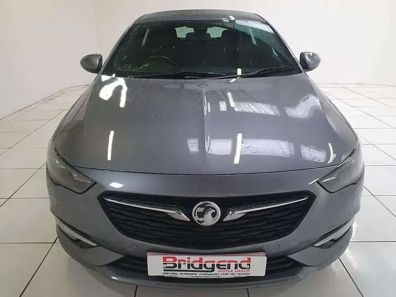 Used Vauxhall Insignia SRi 165 HP (121 kW) 2019 Grey Hatchback