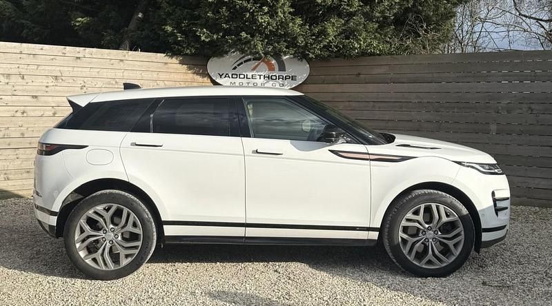 Used Land Rover Range Rover evoque SE Dynamic 204 HP (150 kW) 2021 White SUV