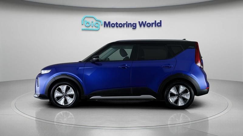 Used Kia Soul EV 147 kW (201 HP) 2022 SUV