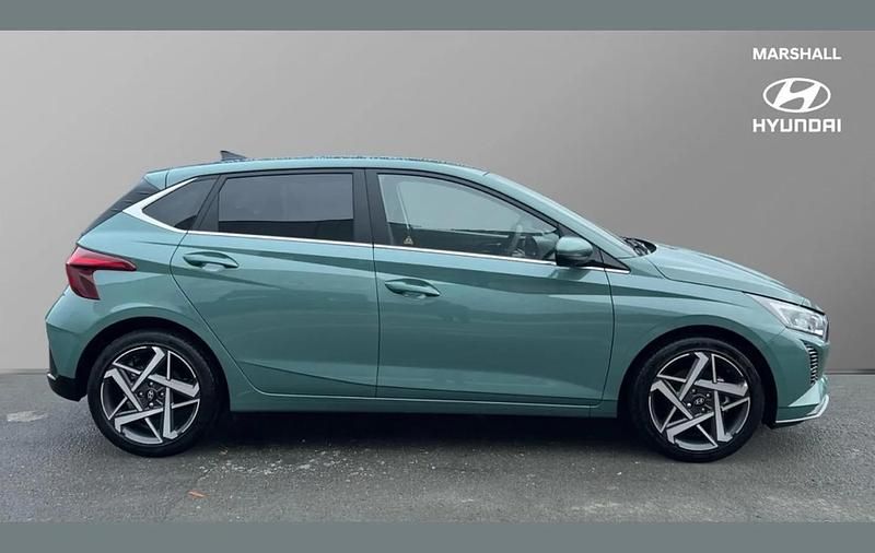 New Hyundai i20 Premium 100 HP (73 kW) 2025 Mangrove green Hatchback