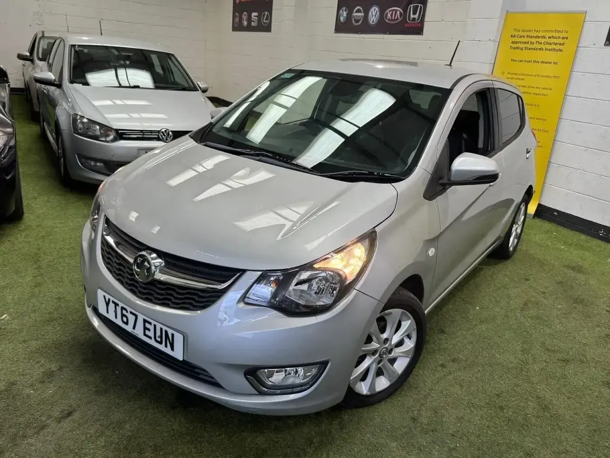 Used Vauxhall Viva 75 HP (55 kW) 2017 Silver Hatchback