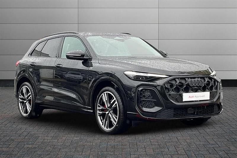 Mythos black Used 2025 Audi Q5 Advanced SUV | £57,295 - Image 1/4