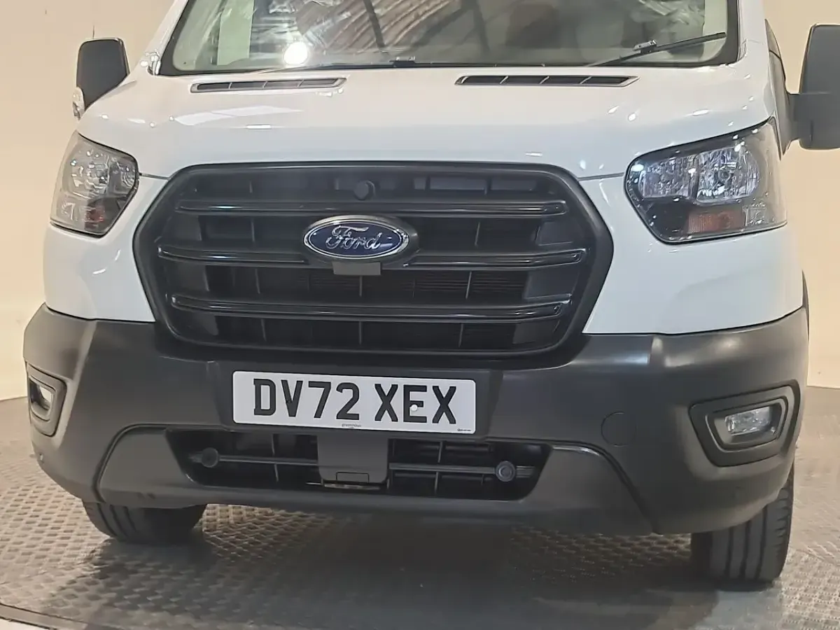 Used Ford Transit 130 HP (95 kW) 2022 White Van