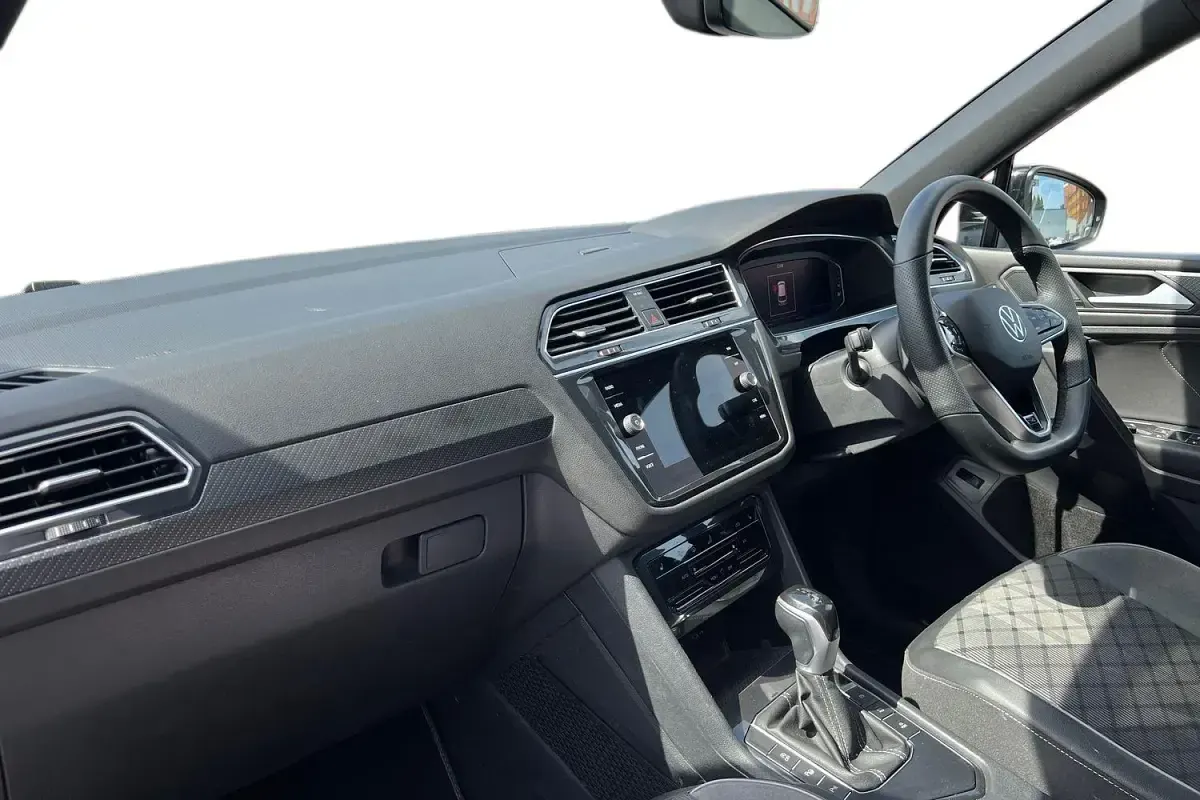 Used VW Tiguan Allspace R-line 150 HP (110 kW) 2022 Black SUV