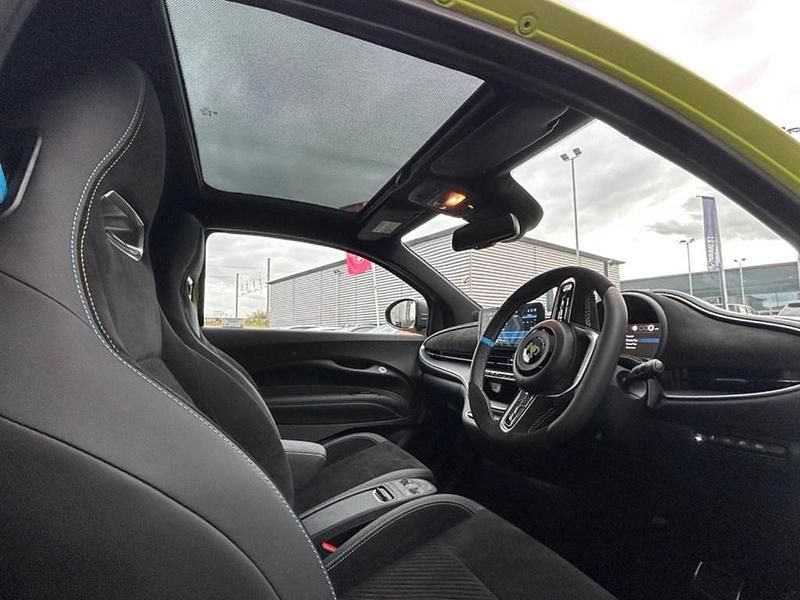 Used Abarth 500e Turismo 114 kW (155 HP) 2023 Green Hatchback
