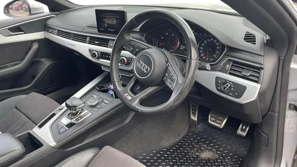 Used Audi A5 Sportback S-Line 190 HP (139 kW) 2017 Silver Hatchback