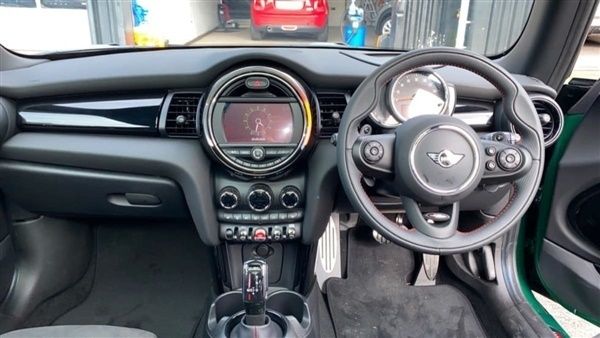 Used Mini Cooper S Sport 192 HP (141 kW) 2020 Green Hatchback