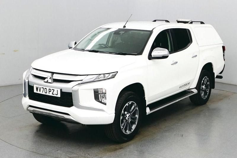 White Used 2020 Mitsubishi L200 Warrior Pickup | £14,490 (Super price) - Image 1/4