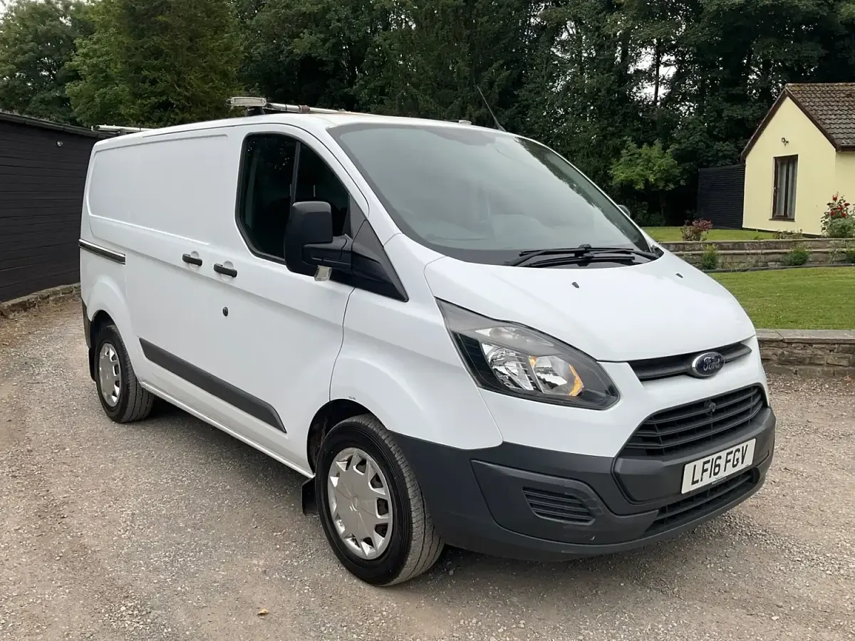 Used Ford Transit Custom 100 HP (73 kW) 2016 White Van