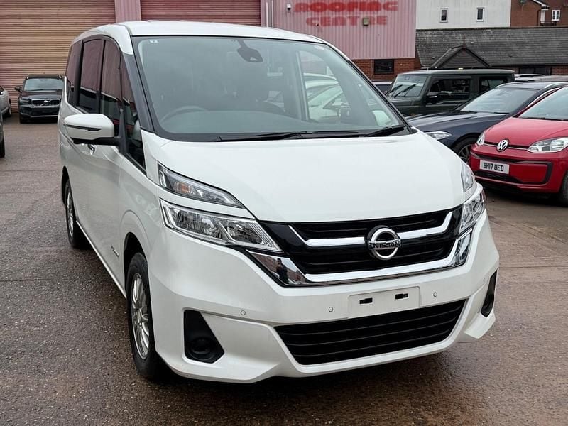 Used Nissan Serena 2018 White MPV