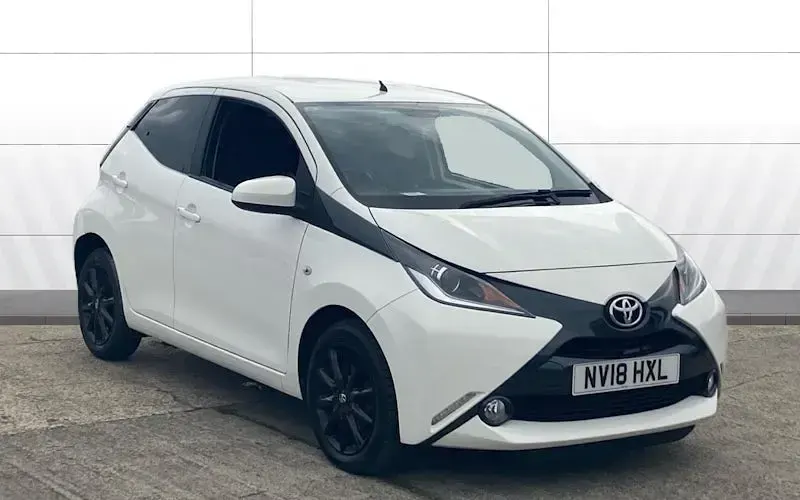 Used Toyota Aygo x-style 69 HP (50 kW) 2018 Hatchback