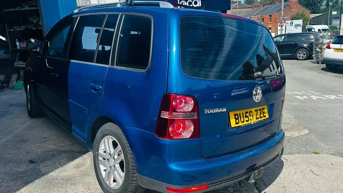 Used VW Touran SE 105 HP (77 kW) 2009 Blue MPV