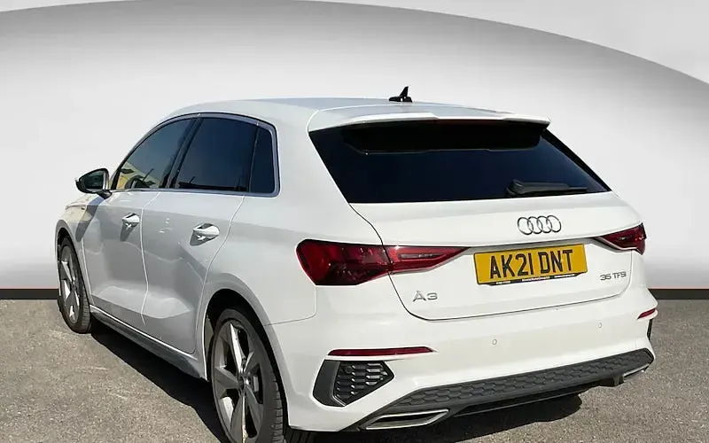 Usado Audi A3 Sportback S-Line 150 HP (110 kW) 2024 Citadino